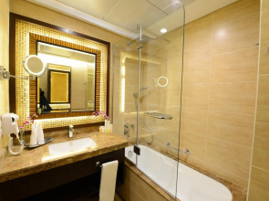 Landmark Premier Hotel