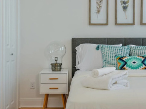 Stunning 2br/1ba in North End by Domio