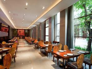 Royal Tulip Luxury Hotel Carat - Guangzhou