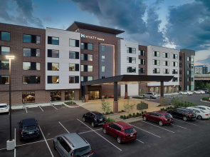 Hyatt House Columbus OSU / Short North
