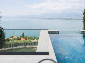 The Luxury Villa Private Pool Lake View