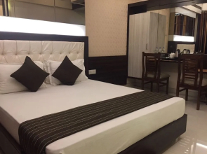 Hotel Grand Residency