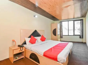 OYO 24180 Kartikey Inn Guest House