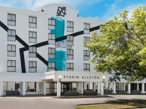 Studio Allston Hotel