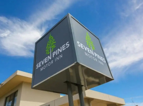 Seven Pines Motor Inn