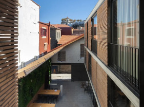 7 Gaia Roaster Apartments