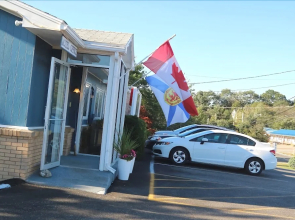 Coastal Inn Kingfisher