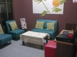 Pinisi Hostel
