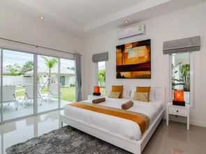 Hua Hin Pool Villa with 4 Bedrooms L50