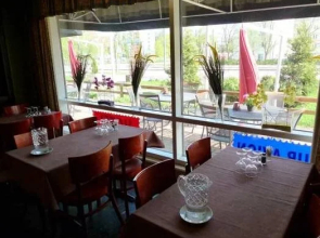 Hotel Avion