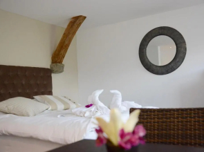 "Das Seehaus" by Lilianfeld Apartments