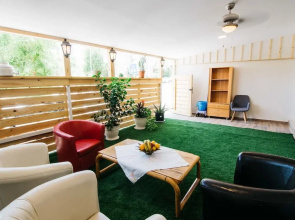Marianne Garden Apartment
