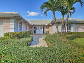 Riviera Beach Home w/ Pool - Walk to Beaches!