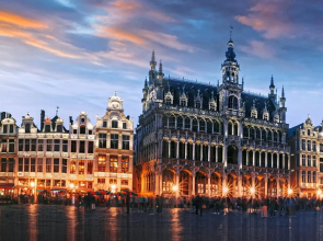 Apartment with One Bedroom in Waterloo, with Wifi