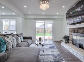 Waterfront Avenue Suites