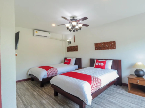 OYO 361 Relax Garden House