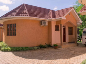 Lindrin Lodge