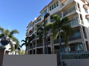 Coqui penthouse 2 across Rincon beach, pool, bbq, power and water bup