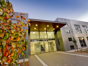 Indulge Apartments - Ontario