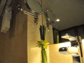 Fuyang International Trade Center Hotel