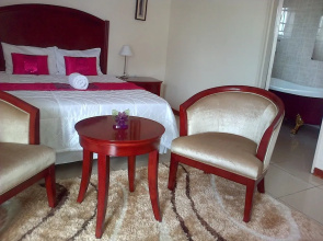 Comfort Palace Guesthouse