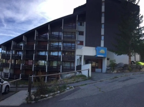Appartement Enchastrayes, 1 pièce, 4 personnes - FR-1-165A-31