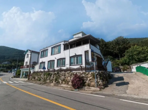 Geojedo Nulpureun Pension