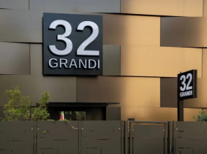 GRANDI 32  Boutique Residence