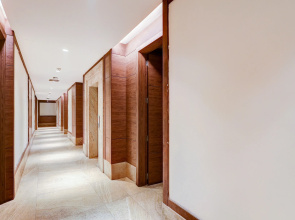 Super Townhouse Chhatarpur Near Metro Park