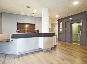 Kyriad Paris Ouest - Arcueil Cachan