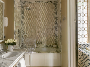 Saint James Paris - Relais & Chateaux