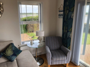 Immaculate 3-bed Apartment in Dundrum Co Down
