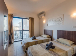 Getawaysmalta - Seashells 2-bedroom Apartment in Bugibba