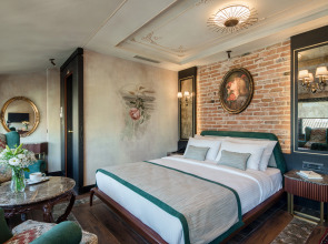 Tria Hotel - Special Class