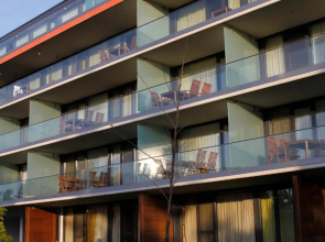 BL YachtClub & Apartments