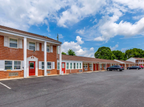 Econo Lodge Woodstock - Shenandoah Valley I-81