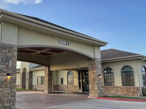 Sunbridge Inn and Suites