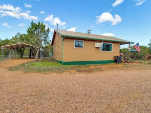 Hike & Fish: Family Escape w/ Fire Pit in Heber!