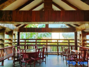 Libo Lichao Inn