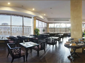 Golden 5 Al Mass Hotel