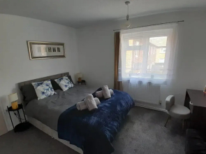 Charming Northampton Apartment With 2 Bedrooms