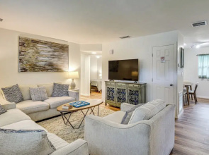 Game Room, Yard: Home 3 Mi to Daytona Beach!