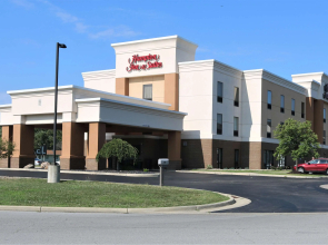 Hampton Inn & Suites Fremont