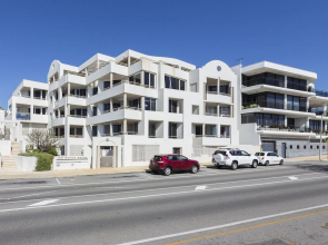 Gold Sands Beach Apartment