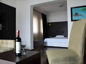 Kalamar Hotel