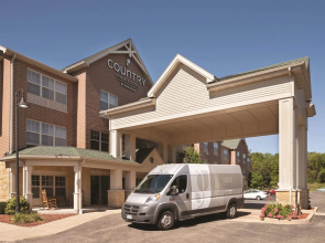 Country Inn & Suites by Radisson, Madison Southwest, WI