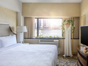 Sheraton Lincoln Harbor Hotel