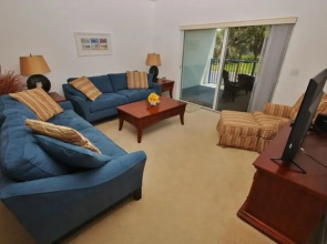 Oceanwalk 1-203 Apartment 2