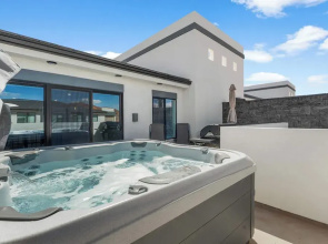 Sunset Ridge - Private Hot Tub Resort Amenities
