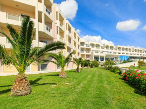 Sovereign Beach Hotel